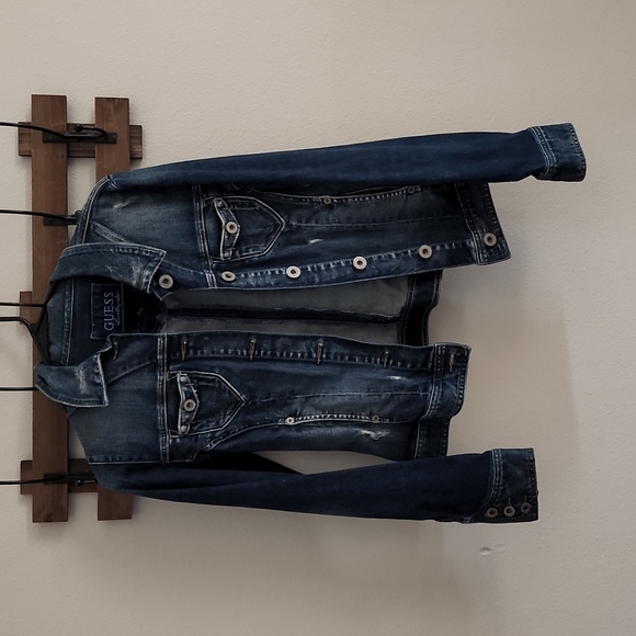 Guess distressed jean jacket size medium - Picture 1 of 4